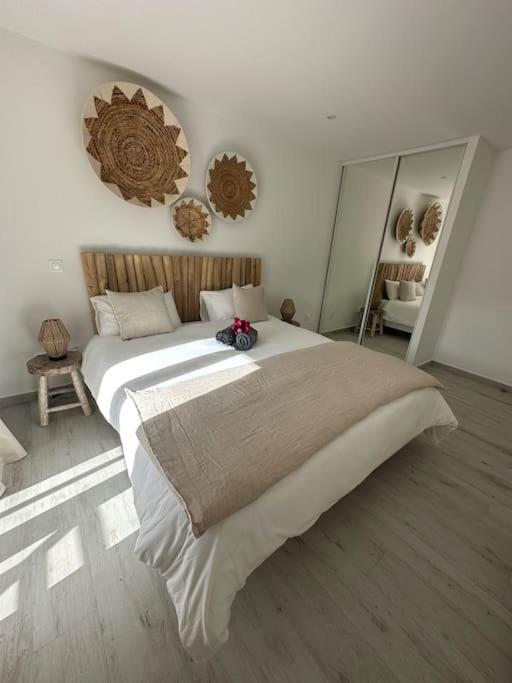 Orient Bay, Appartement Heliconia. クルドサック エクステリア 写真