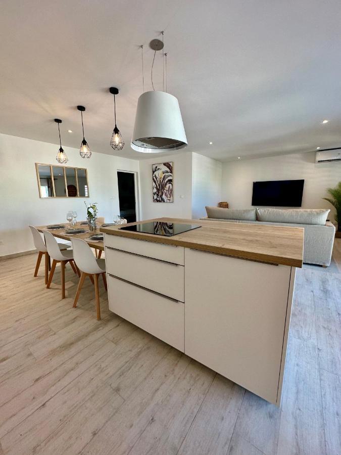 Orient Bay, Appartement Heliconia. クルドサック エクステリア 写真